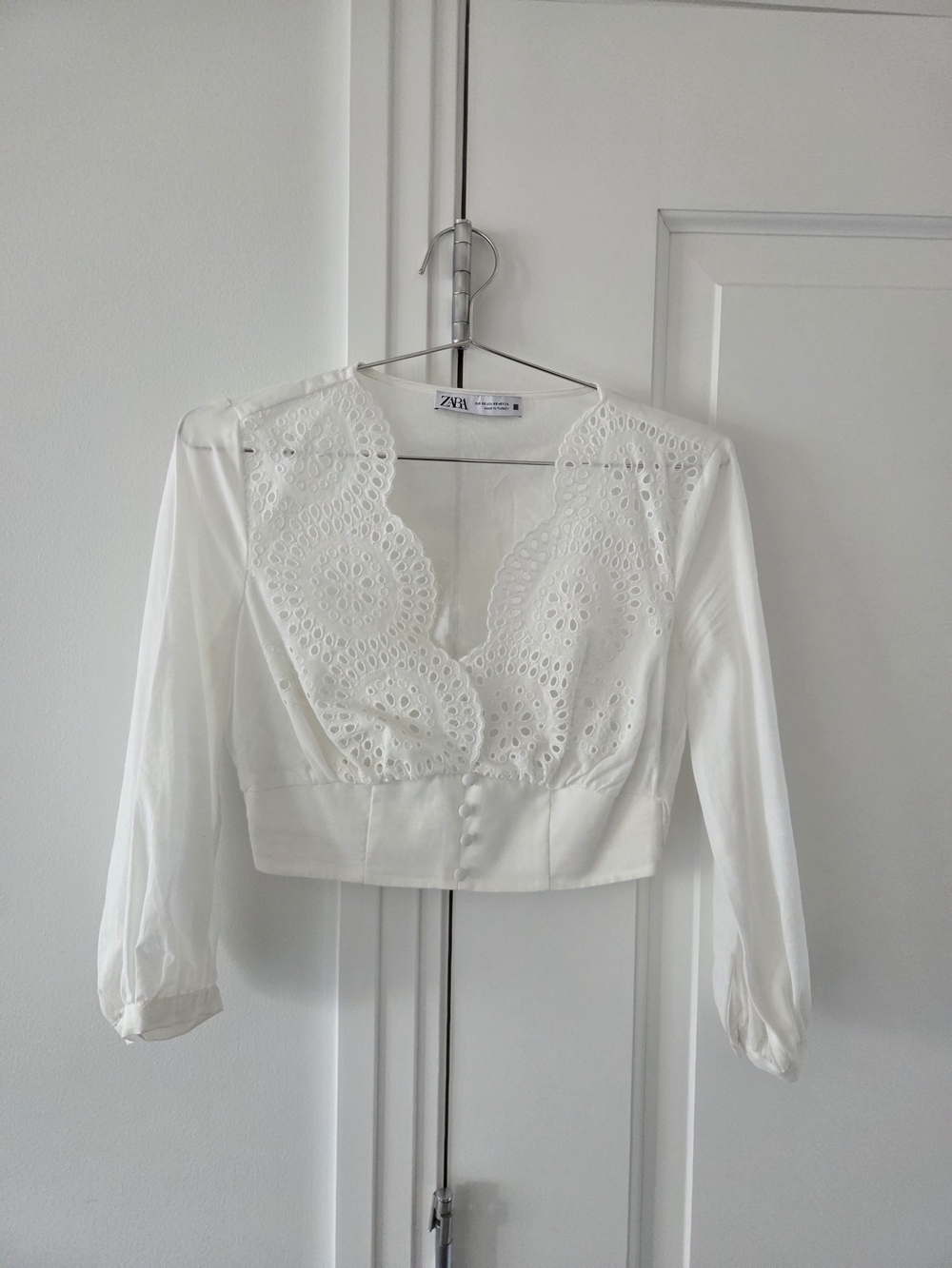 ZARA White Eyelet Cropped Blouse